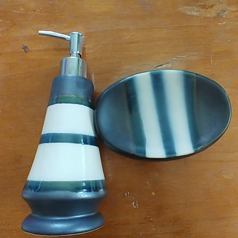 Soap dish & soap dispenser